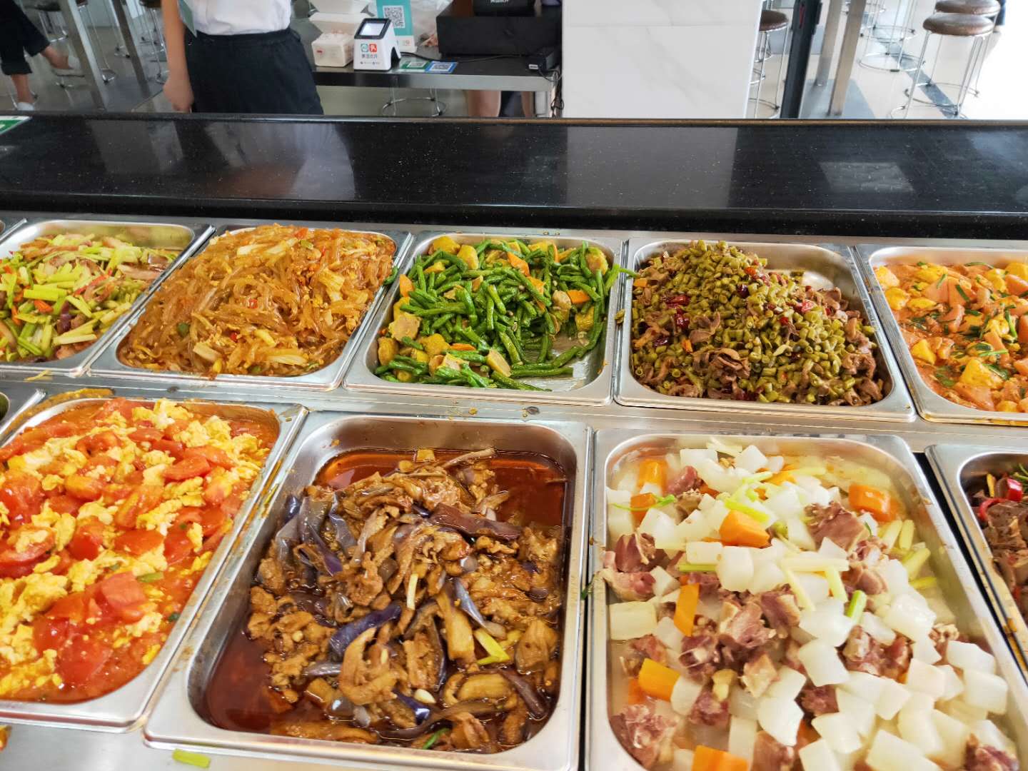 工廠3000人工廠食堂外包服務(wù),盛弘提供現(xiàn)代化食堂膳食服務(wù)! 工廠3000人工廠食堂外包服務(wù),盛弘提供現(xiàn)代化食堂膳食服務(wù)!